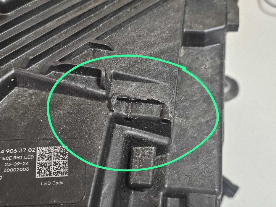 Otica Esquerda Mercedes-Benz GLC (X254) | 139704