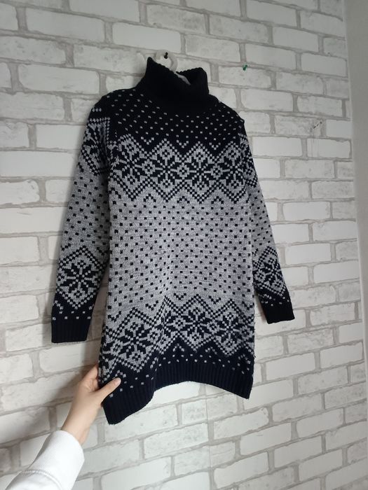 Подовжений светр, кофта, новорічний, гольф, s, або підліток 152см