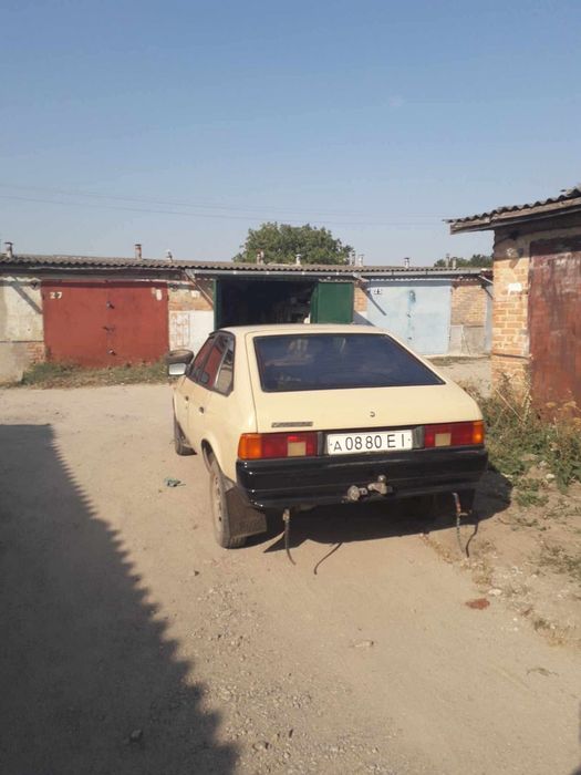 Автомобіль Москвич 2141