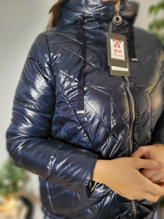 Nowa dwustronna kurtka damska pikowana granatowa z kapturem M
