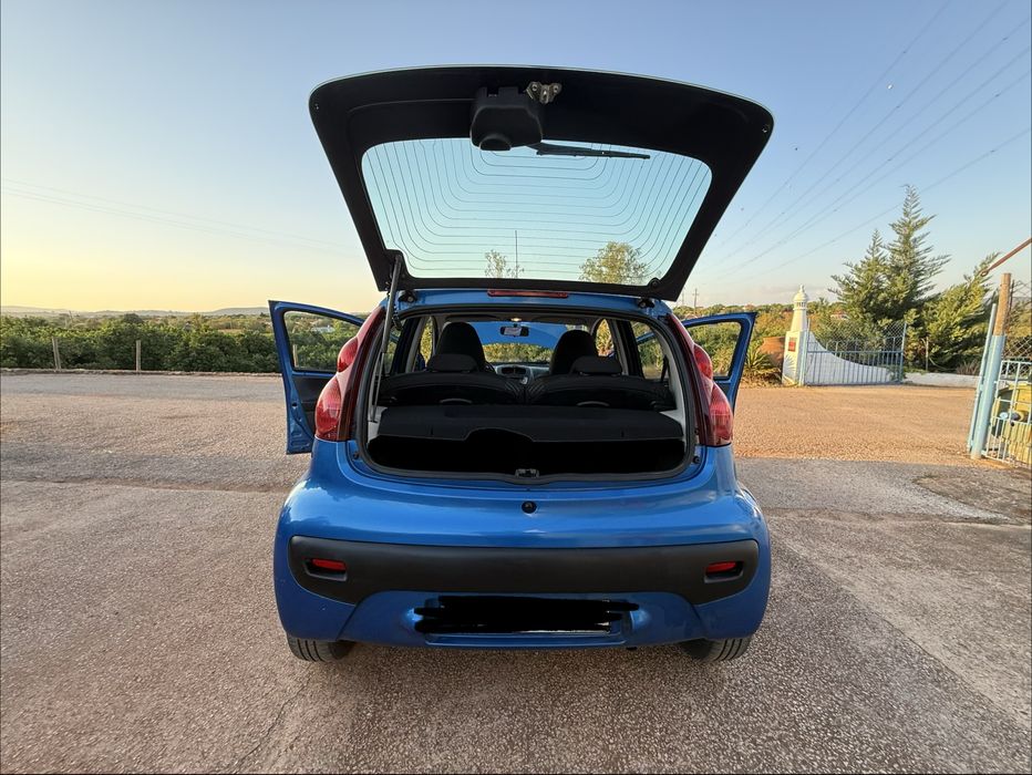 Peugeot 107 1.0 Active – 2015 | Gasolina | 5 PORTAS