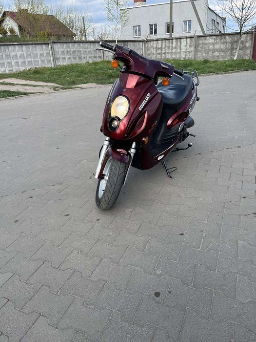 Продам скутер Viper