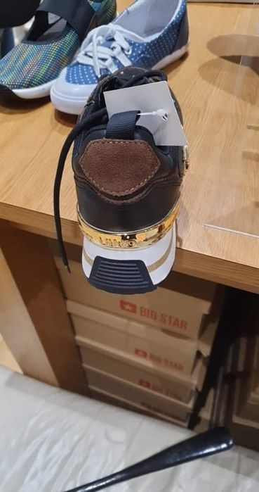 Sprzedam nowe nieużywane oryginalne buty  Liu jo rozmiar 41.