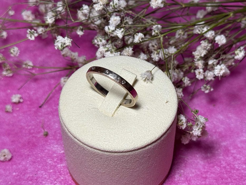 Obrączka z białego złota, unikatowa r.23 1,38g