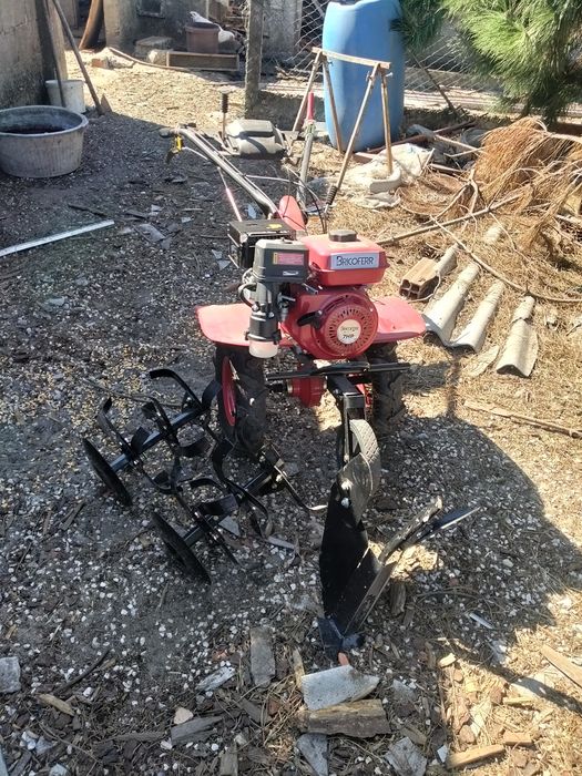 Motocultivador novo