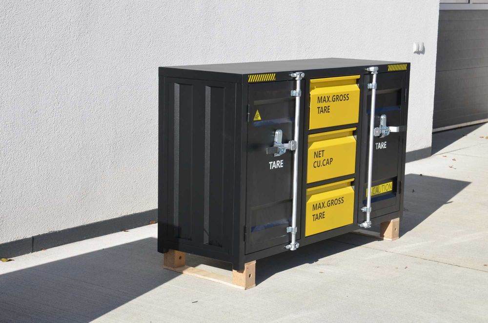 Stól Szafa  Warsztatwy Industrialny Design Stabilny 196kg kontener