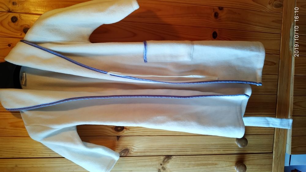 Банный халат на возраст 6,7 лет.