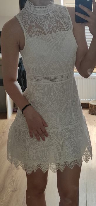 Sukienka biała Shein haftowana, koronka