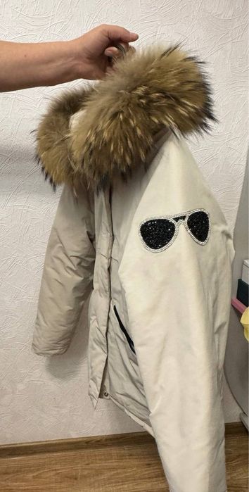 Куртка жіноча розмір М