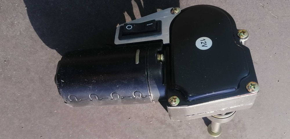 Моторедуктор склоочисника МТЗ СЛ 230-М