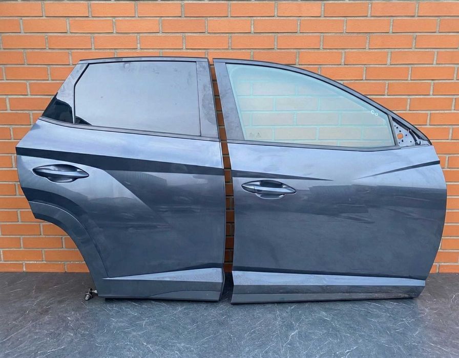 Двері Hyundai Tucson 4 IV NX4 передні або задні праві ліві разборка