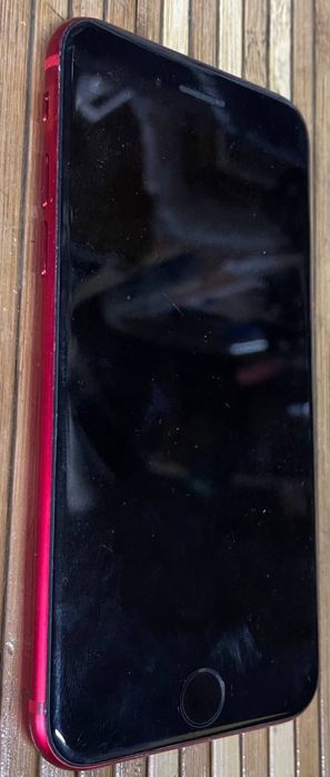 iPhone 8 64Gb + чохли