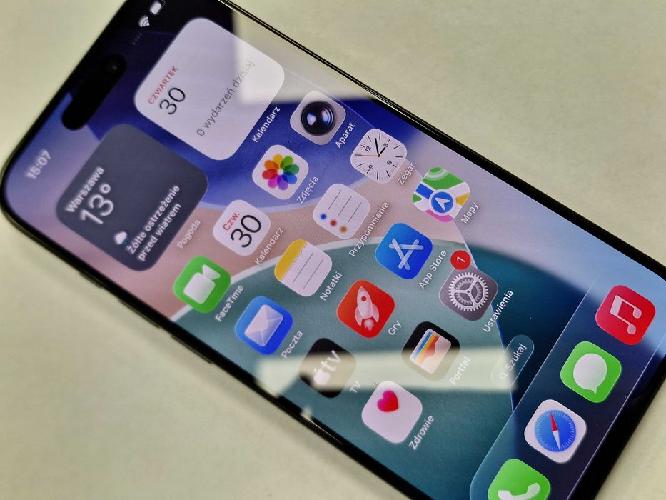 Iphone 15 PRO 256GB/ Black Titanium/ 88%/ Grade A-/ + ładowarka