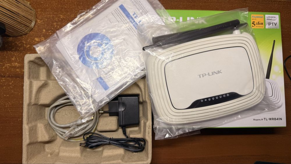 Роутер TP-LINK WR841N