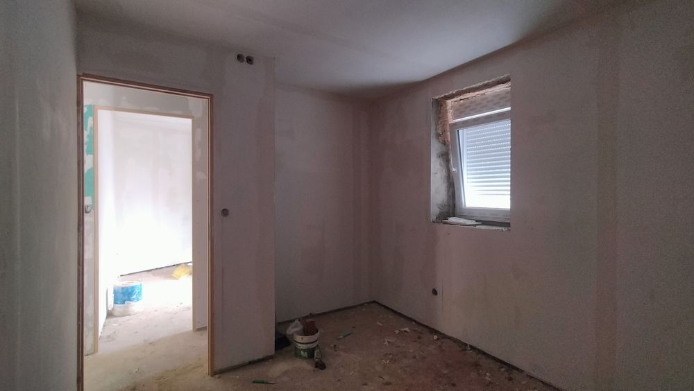 Prédio com 7 habitações para recuperar em Pindelo