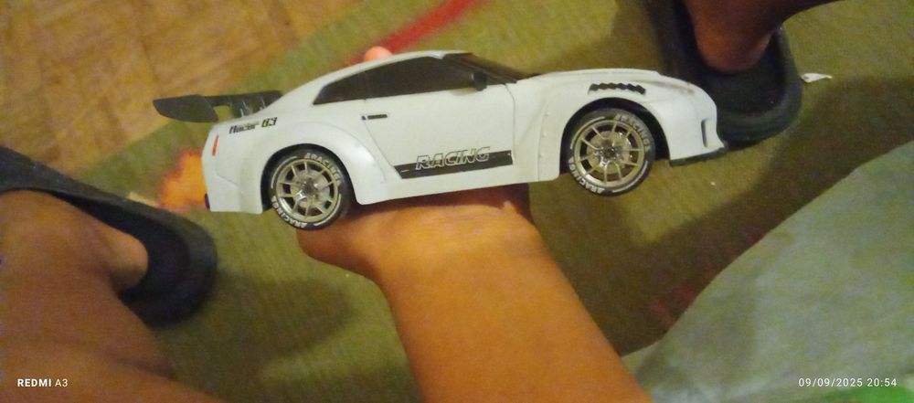Carro RC muito barato