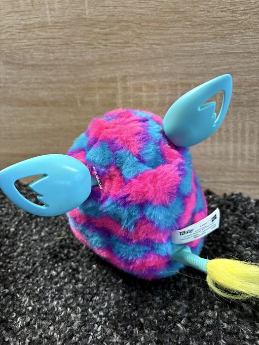 interaktywna zabawka elektroniczna Furby Boom