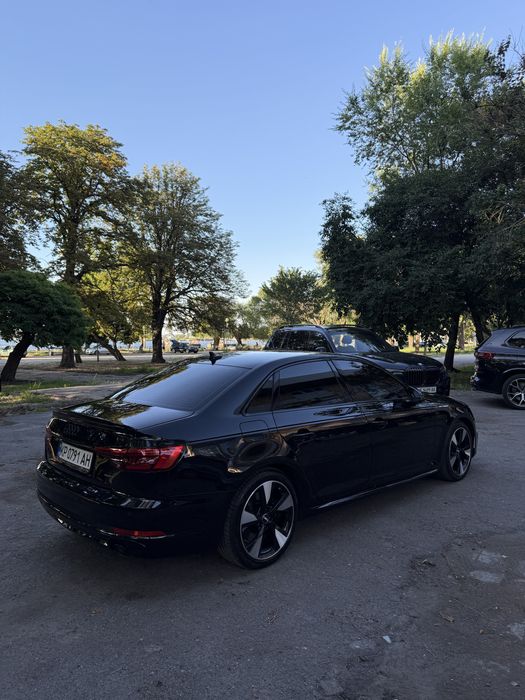 Audi A4 2016 VIN WAUENAF44HN039046 фото оголошення 8 з 24