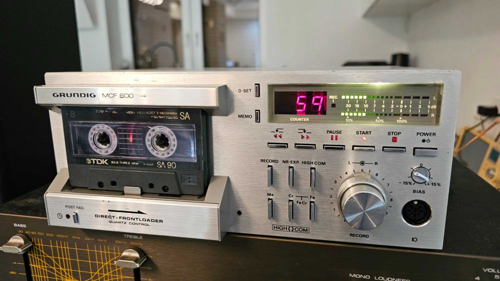 GRUNDIG MCF 600 Deck stereo Sprawny
