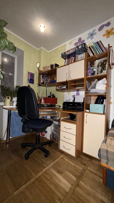 Стіл письмовий кутовий