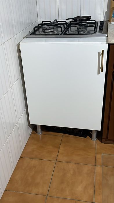 Placa de fogão e Movel