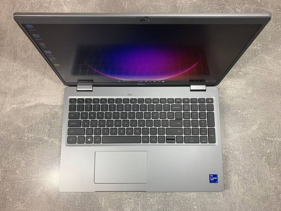Dell Latitude 5520 (15.6”IPS FHD/i5-1145G7/16GB/256GB) ноутбук