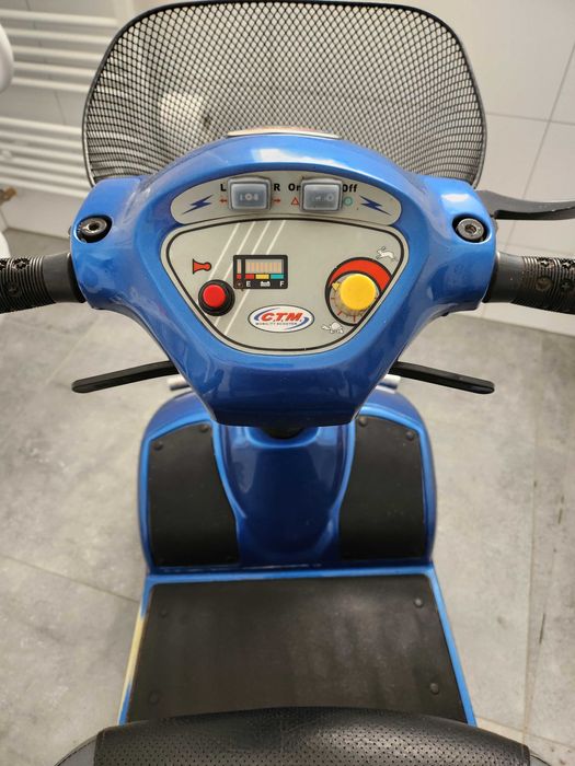 wózek inwalidzki elektryczny