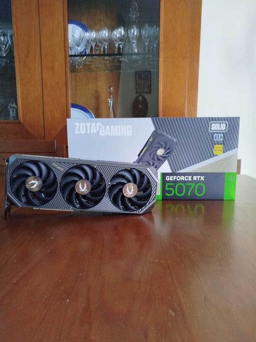 Zotac NVIDIA RTX 5070 - Como Nova Garantia 2 Anos