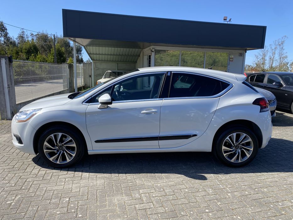 DS4 1.6 HDI 115 Auto - Nacional