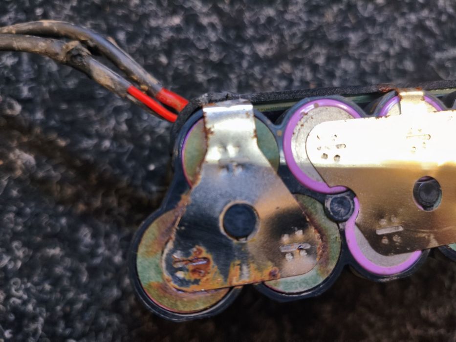 Ремонт та відновлення акумулятора