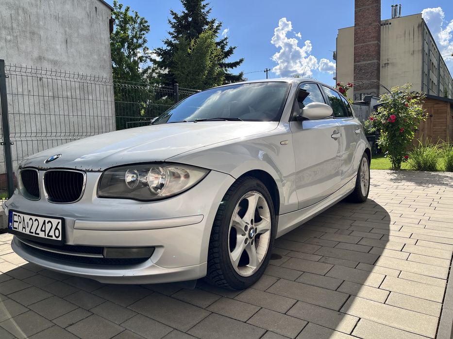 BMW 118d 2009 manual