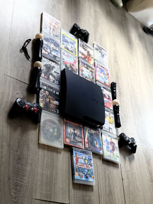 PlayStation 3 Slim + 3 pady + 4 PS Move + 16 gier – komplet