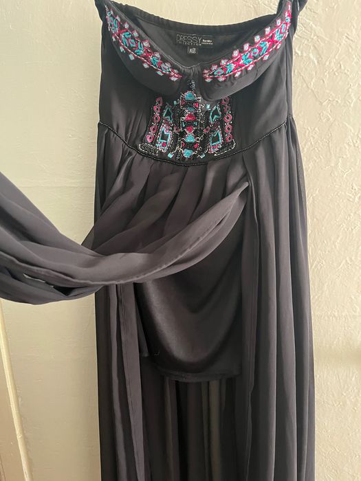 Святкова сукня жіноча