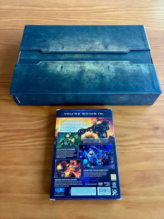 Starcraft 2 e Heart of the Swarm Collector's Edition