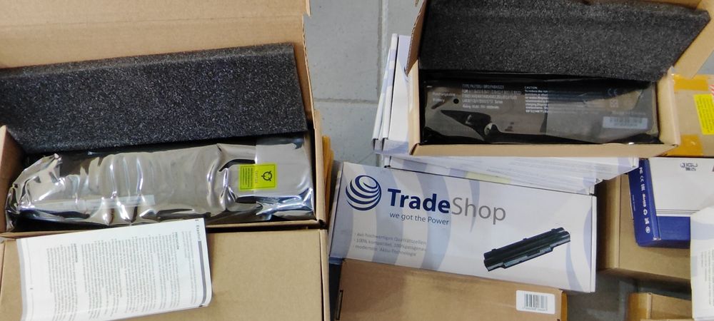 LOTE 70 Baterias P/ Portáteis e Macbook