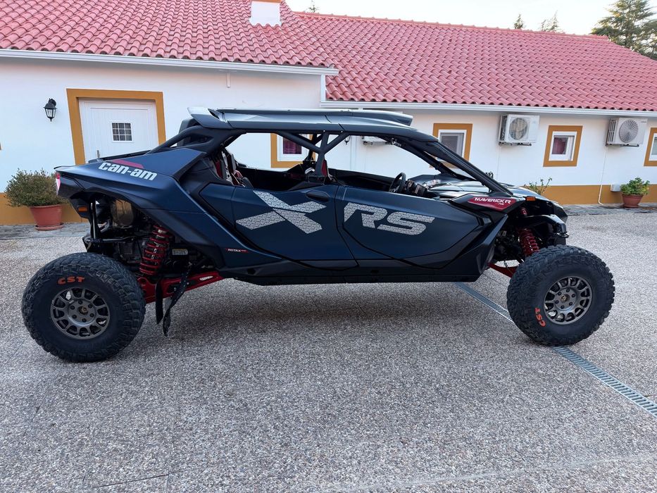 Can-Am Maverick R Max