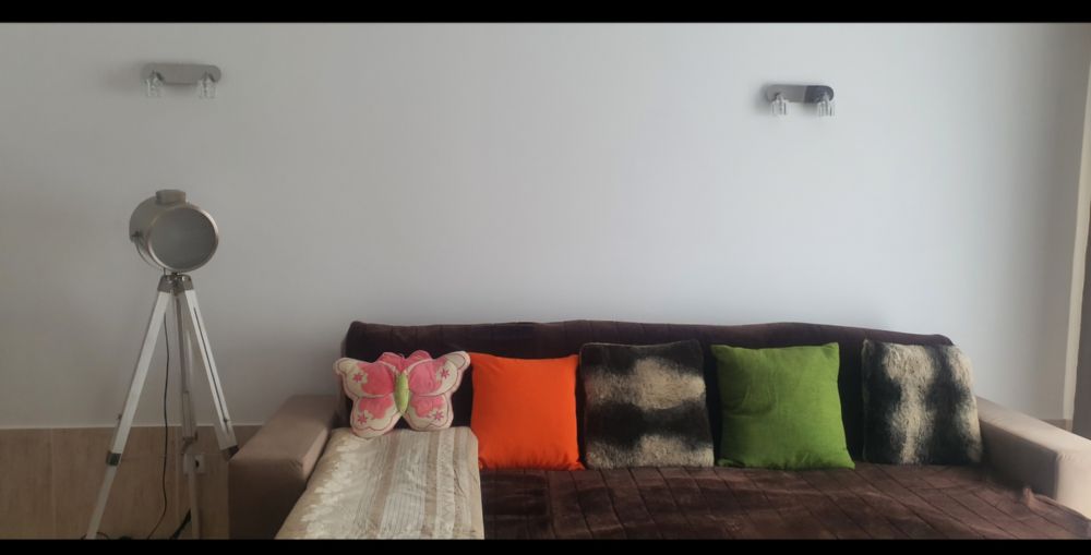 Recheio de casa, tudo em madeira
