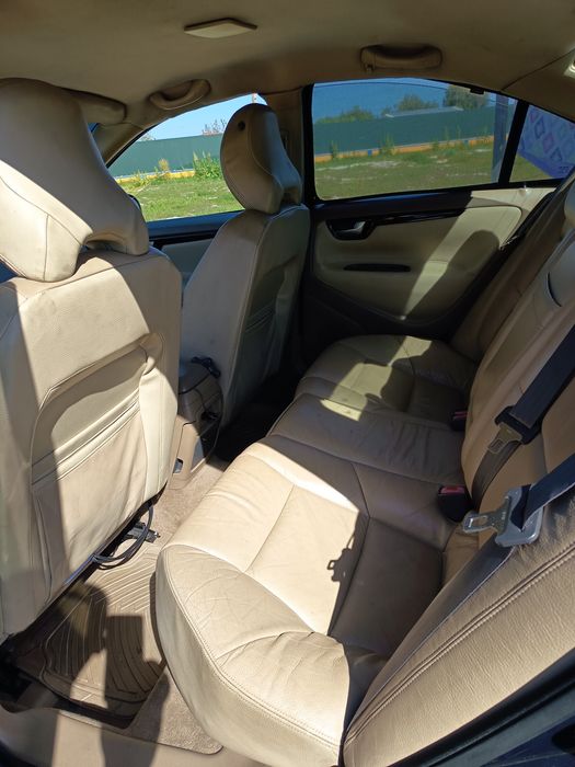 Volvo S60 T5 GPL e gasolina — photo 5