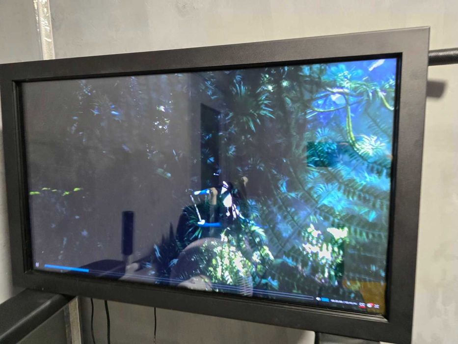 Сенсорний монітор Philips 32". Б.В. тач скрин