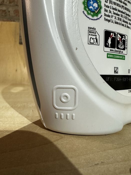 Ariel гель 44 ст. і Ariel Lenor+ 25 ст. Нідерланди (порошок)