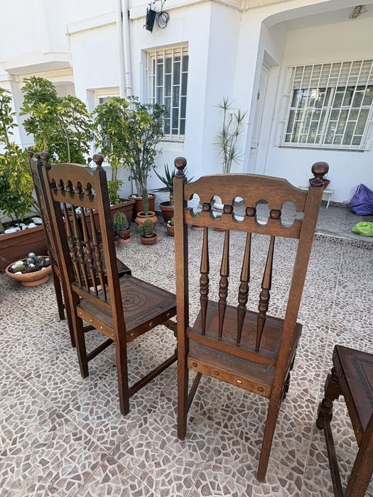Conjunto de 6 Cadeiras Vintage em Carvalho Escuro