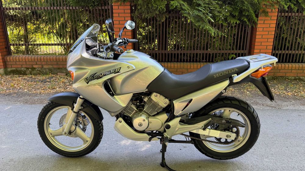 Honda XL125 Varadero BEZ RDZY bdb stan POLECAM 1rej-2007r transport