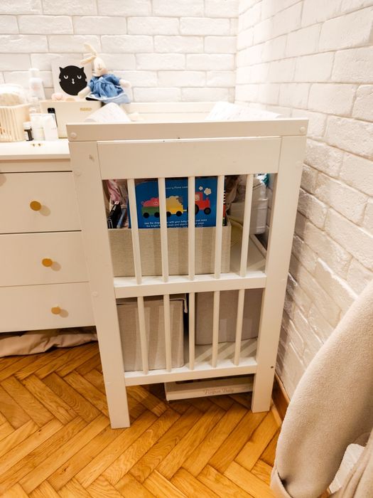 Przewijak Ikea GULLIVER oraz mata usztywniona Albero Mio