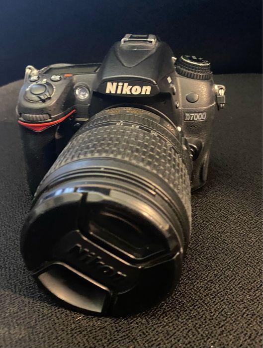 Câmera Fotográfica Digital Nikon D7000