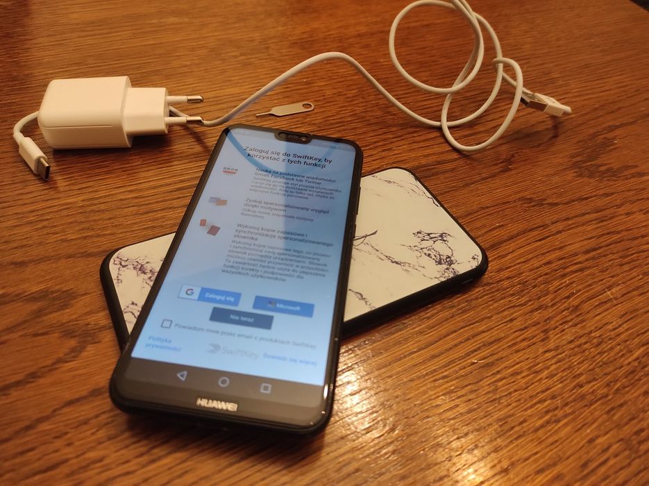 Huawei p20 lite 4/64GB, szkło na ekranie, oraz etui