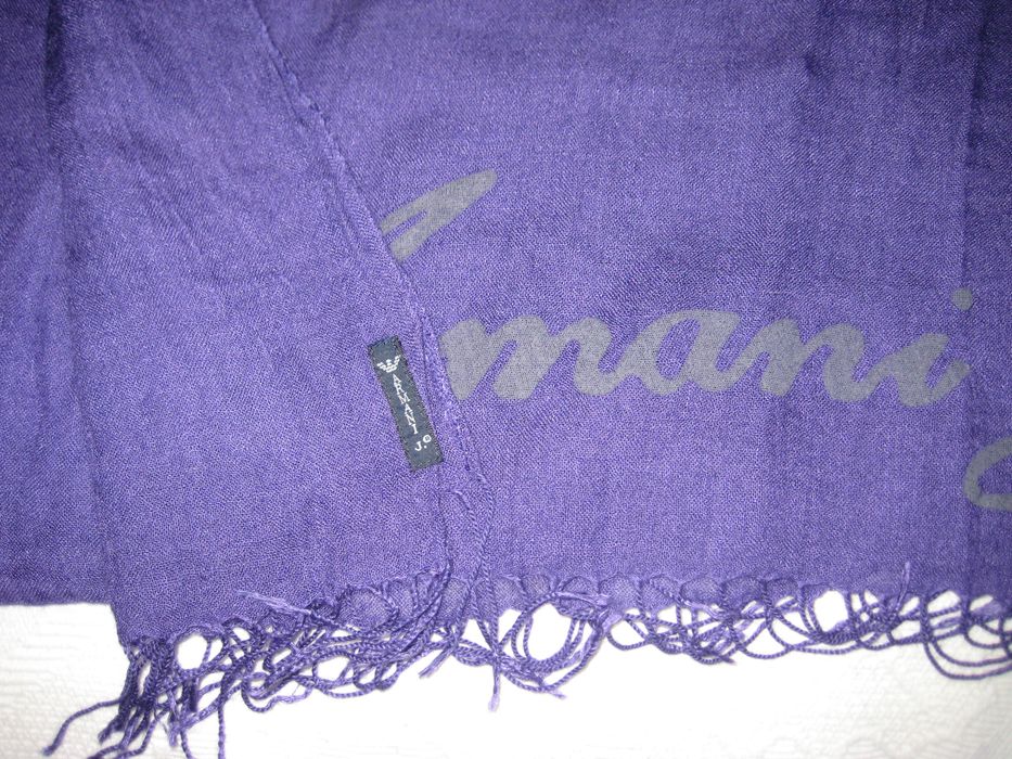 Lenço Armani Jeans - Excelente!