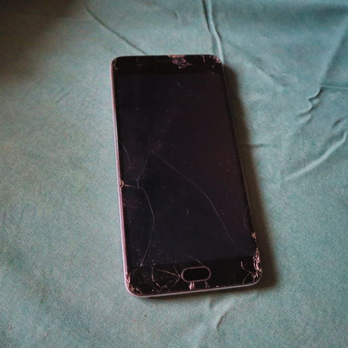 Meizu M5 Note потрібно скинути до заводських