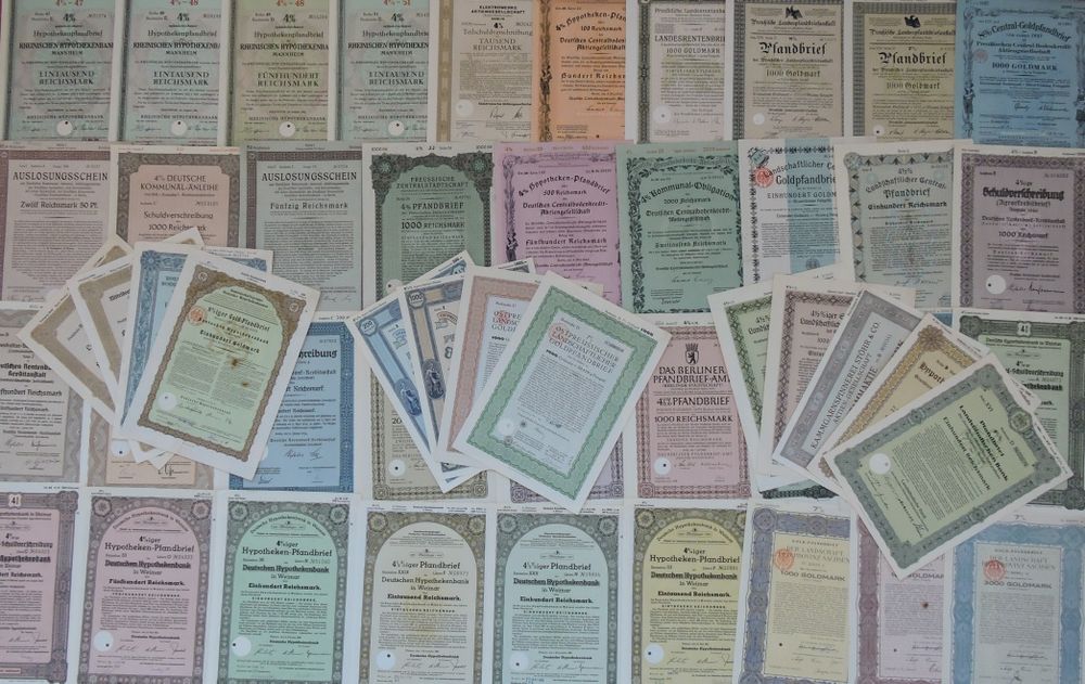 Historyczne Niemieckie papiery wartościowe  stare Niemieckie dokumenty