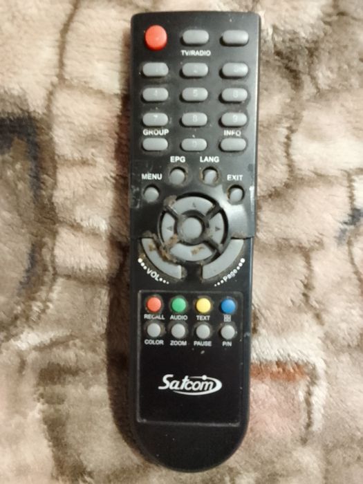 Супутникові тюнери 2шт.Locus і SatCom.