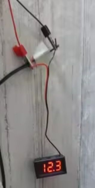 Voltímetro Digital 12 Vlts - Red Color - Envio Grátis em 48 Horas